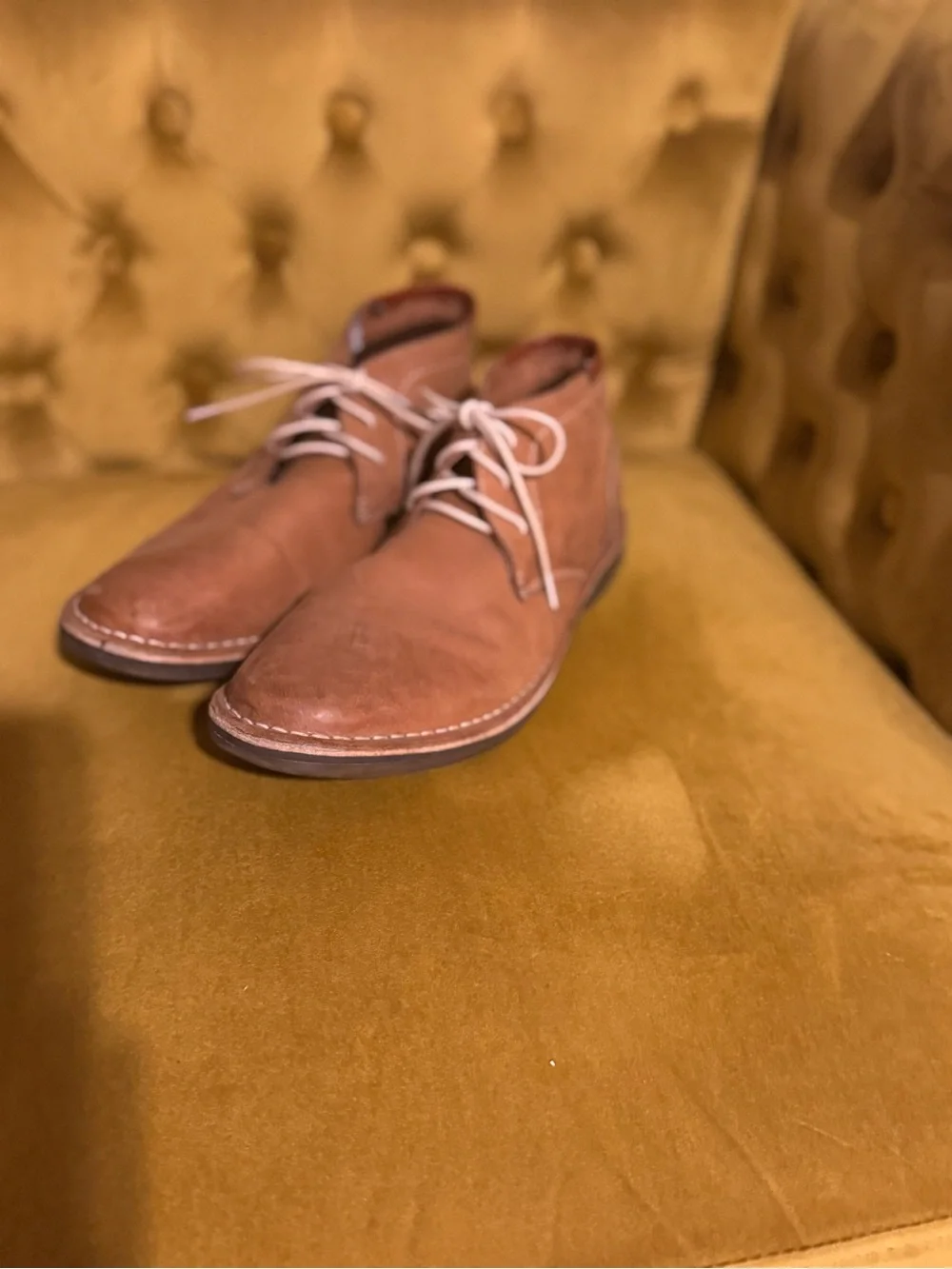 Steve Madden Men's Brown Leather Chukka Boots with Contrast Laces